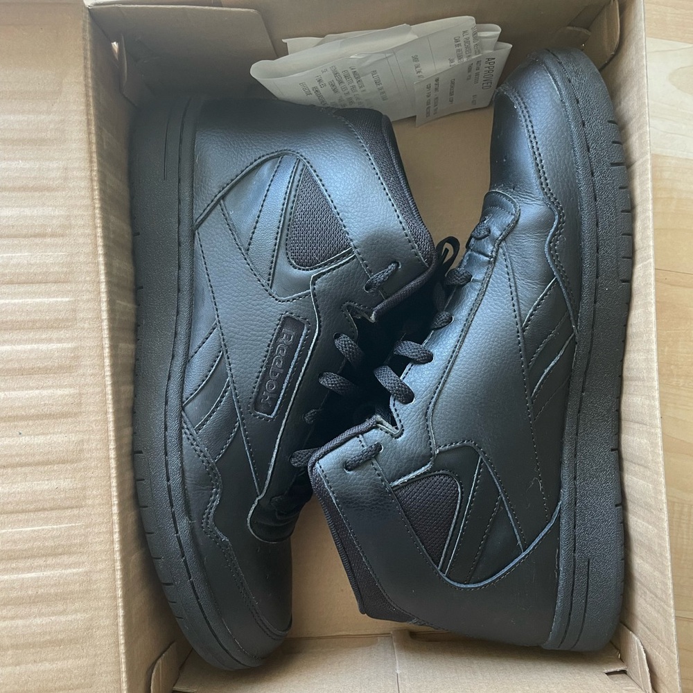 Black Classic Reeboks
